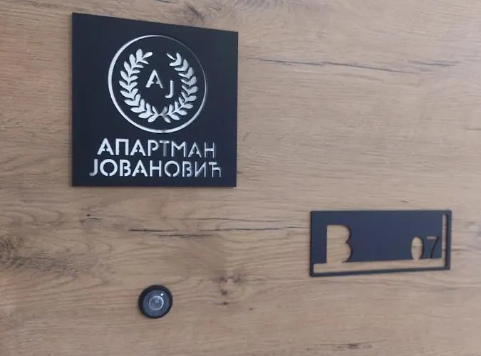 アパート Divcinova B7 Jovanovic